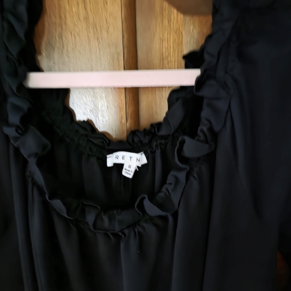 Chic Black Ruffled Dress - Picture 5 of 6
